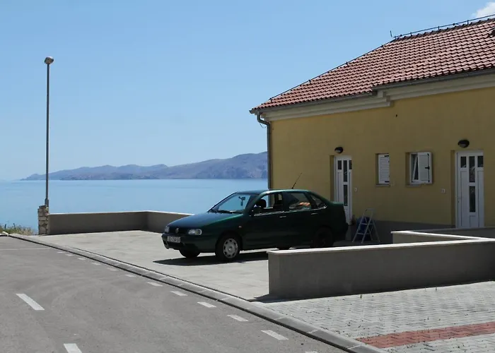 With A Parking Space - 7503 * 诺维·维诺多尔斯基