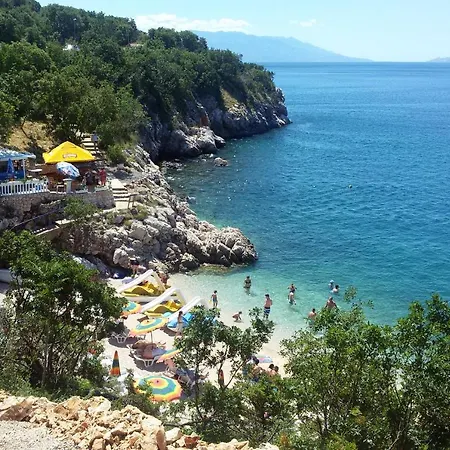 With A Parking Space - 7503